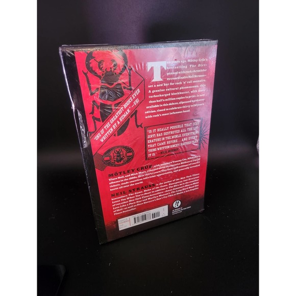 The Dirt Special Anniversary Edition Slipcase Confessions of MOTLEY CRUE - New - Picture 2 of 4